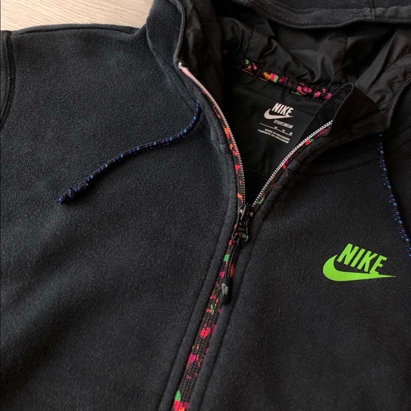 Jacket - Picture 2 of 3